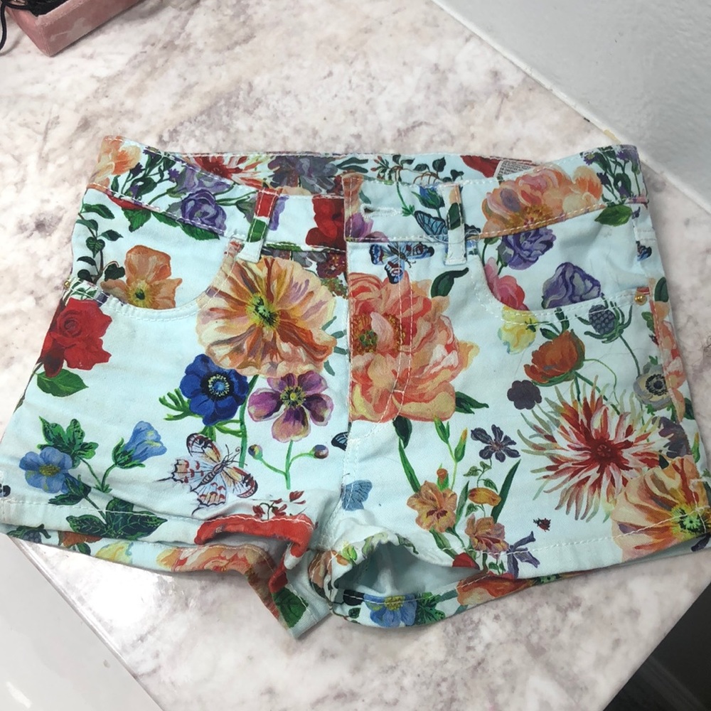 Girl floral shorts